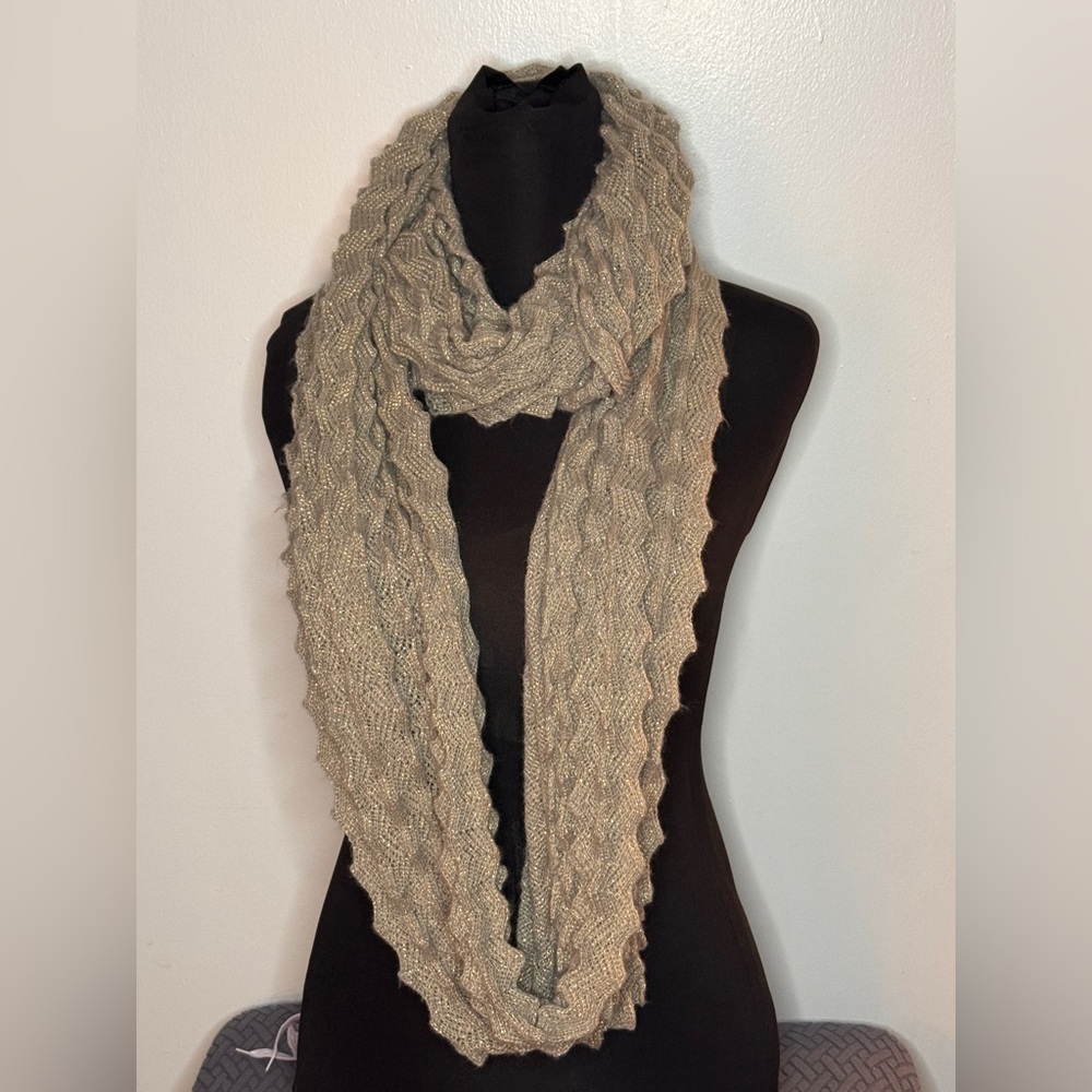 Echo Textured Beige Scarf